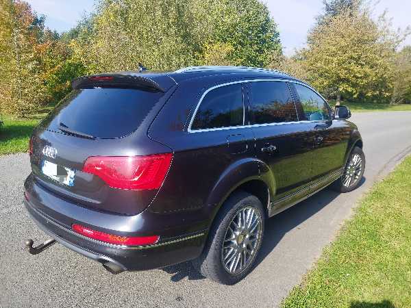 Audi Q7 (2) 3.0 V6 TDI 204 AMBIENTE 7PL