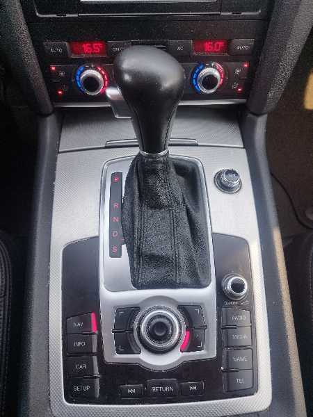 Audi Q7 (2) 3.0 V6 TDI 204 AMBIENTE 7PL