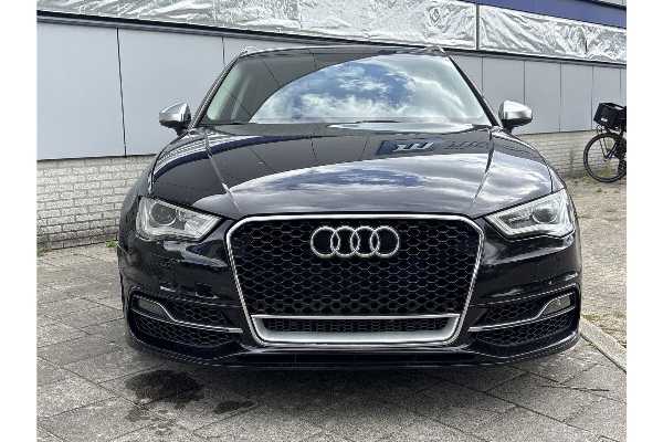 Audi A3 III (2) BERLINE 30 TFSI 115