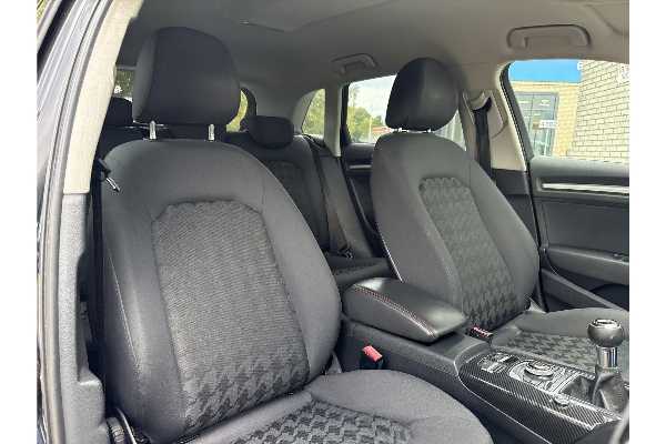 Audi A3 III (2) BERLINE 30 TFSI 115