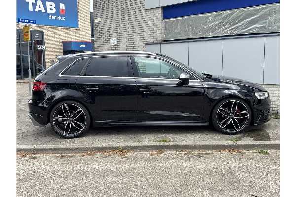 Audi A3 III (2) BERLINE 30 TFSI 115