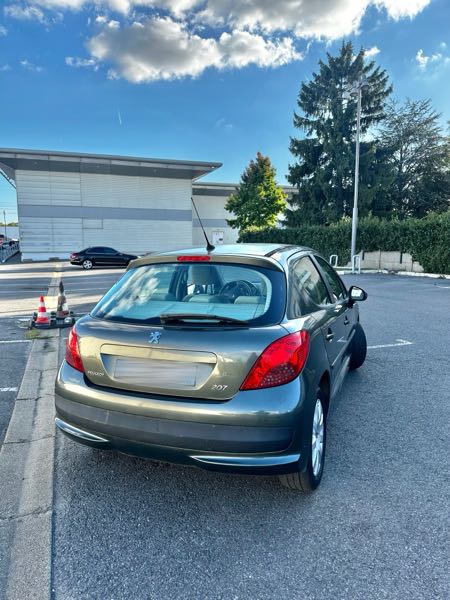 Peugeot 207 Peugeot 207