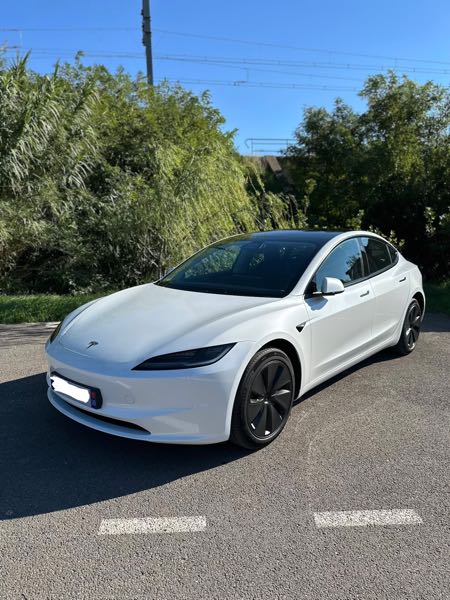 Tesla Model 3 modele 3 RWD highland standard