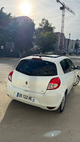 Renault Clio III (2) 1.5 DCI 90 XV DE FRANCE 5P ECO2 EURO5