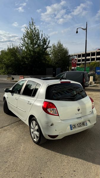 Renault Clio III (2) 1.5 DCI 90 XV DE FRANCE 5P ECO2 EURO5