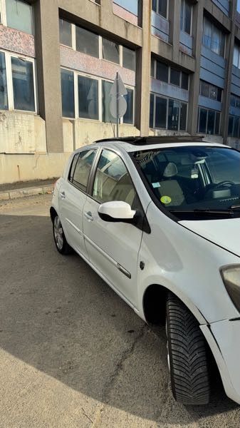 Renault Clio III (2) 1.5 DCI 90 XV DE FRANCE 5P ECO2 EURO5