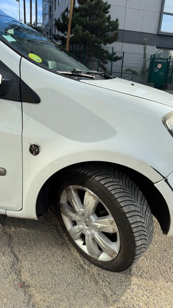 Renault Clio III (2) 1.5 DCI 90 XV DE FRANCE 5P ECO2 EURO5