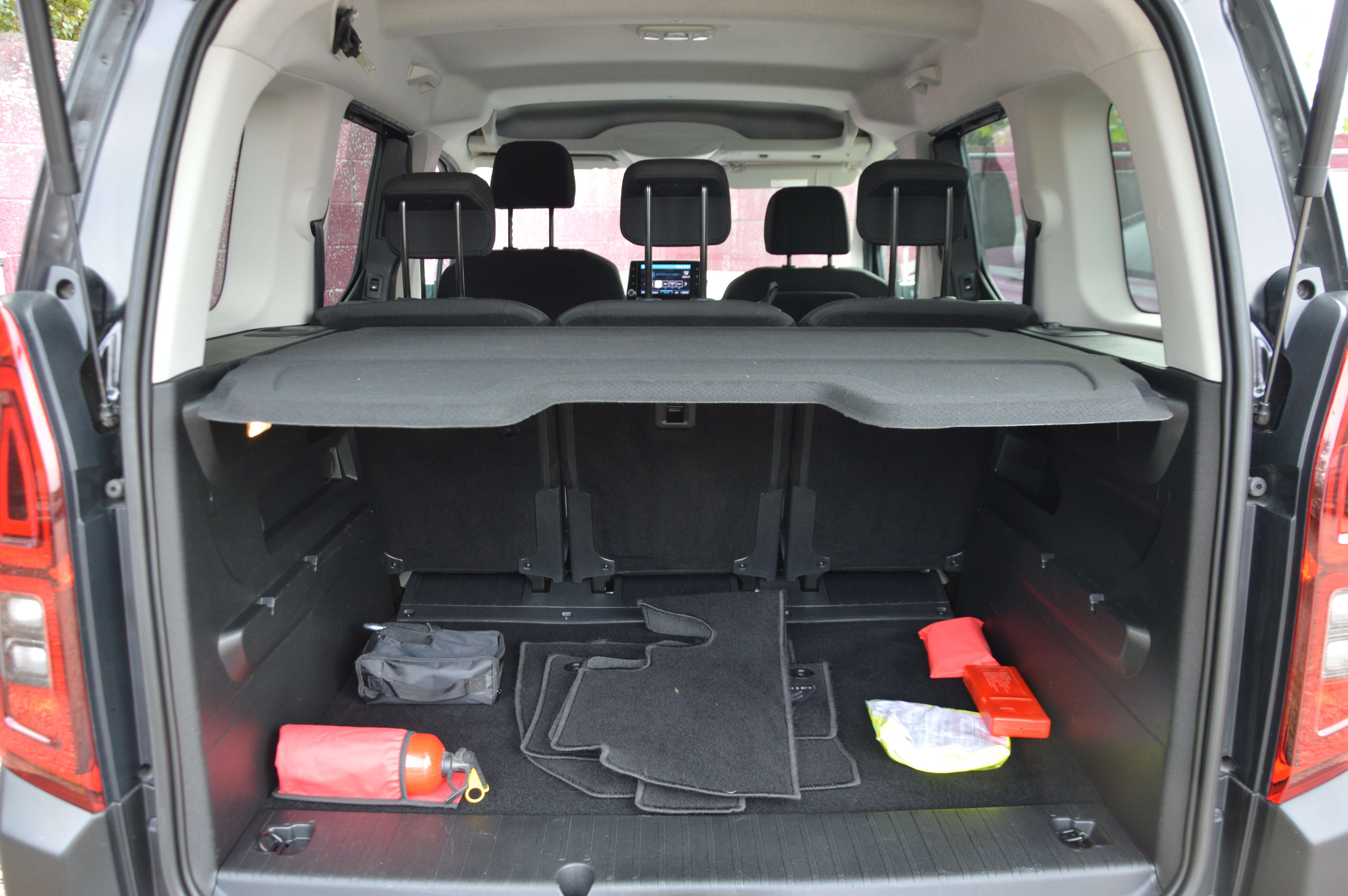Citroen Berlingo 1.5BlueHDi M Shine NAV CAM CLIM 59.978KM