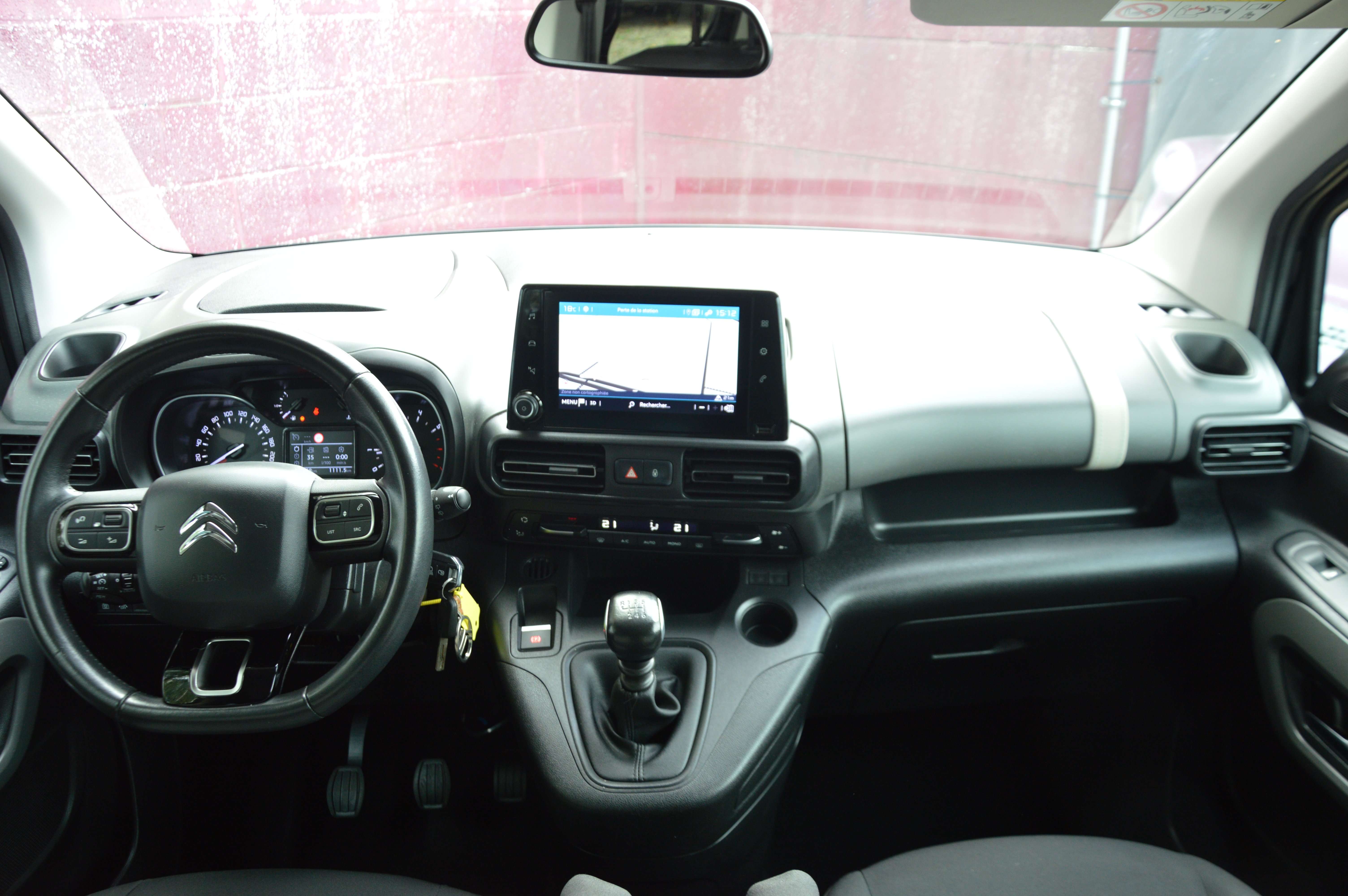 Citroen Berlingo 1.5BlueHDi M Shine NAV CAM CLIM 59.978KM
