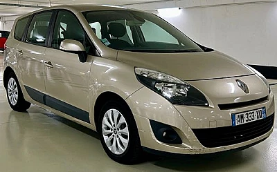 Renault Grand Scenic III 1.5 DCI 105 CARMINAT TOMTOM 7PL