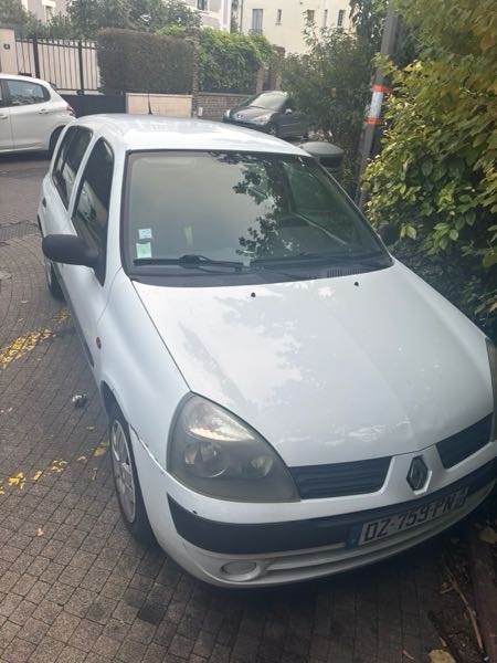 Renault Clio clio 2 essence