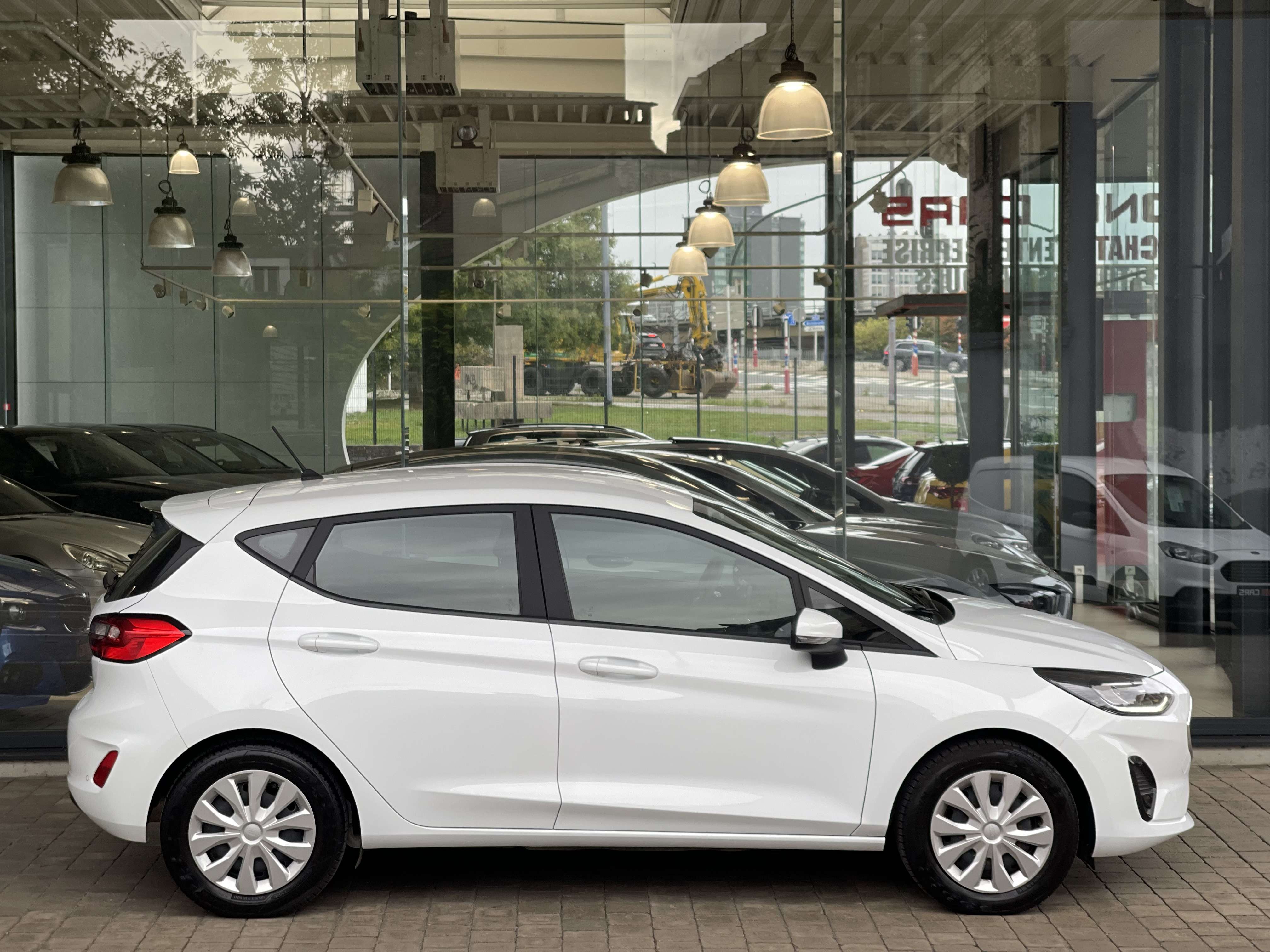 Ford Fiesta 1.1i (55kw 75cv) BIXENON-AIRCO-PARCTRONIC-GAR 1AN
