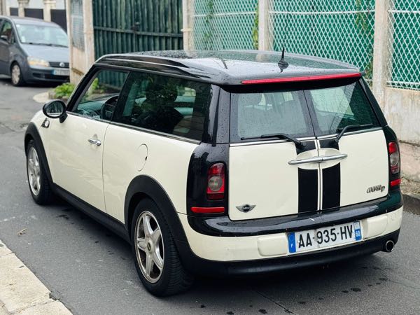 Mini Clubman II CLUBMAN 1.6 D 110 COOPER PACK CHILI BVA6