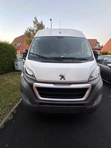 Peugeot Boxer II 2.2 HDI 110 CONFORT 330 L2H2