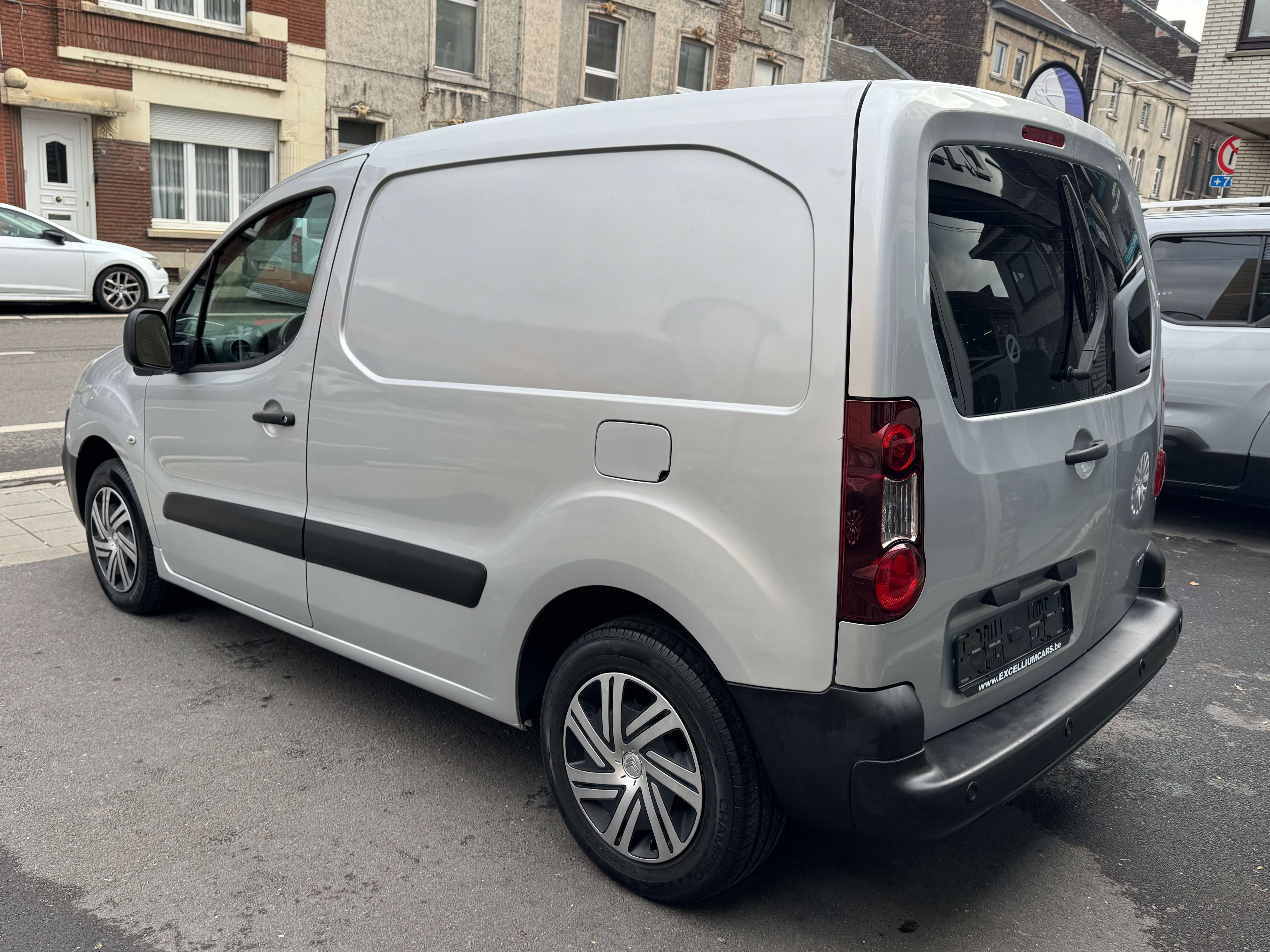 Peugeot Partner Utilitaire 1.6 BlueHDi Airco Gps 2Place RadarReclt