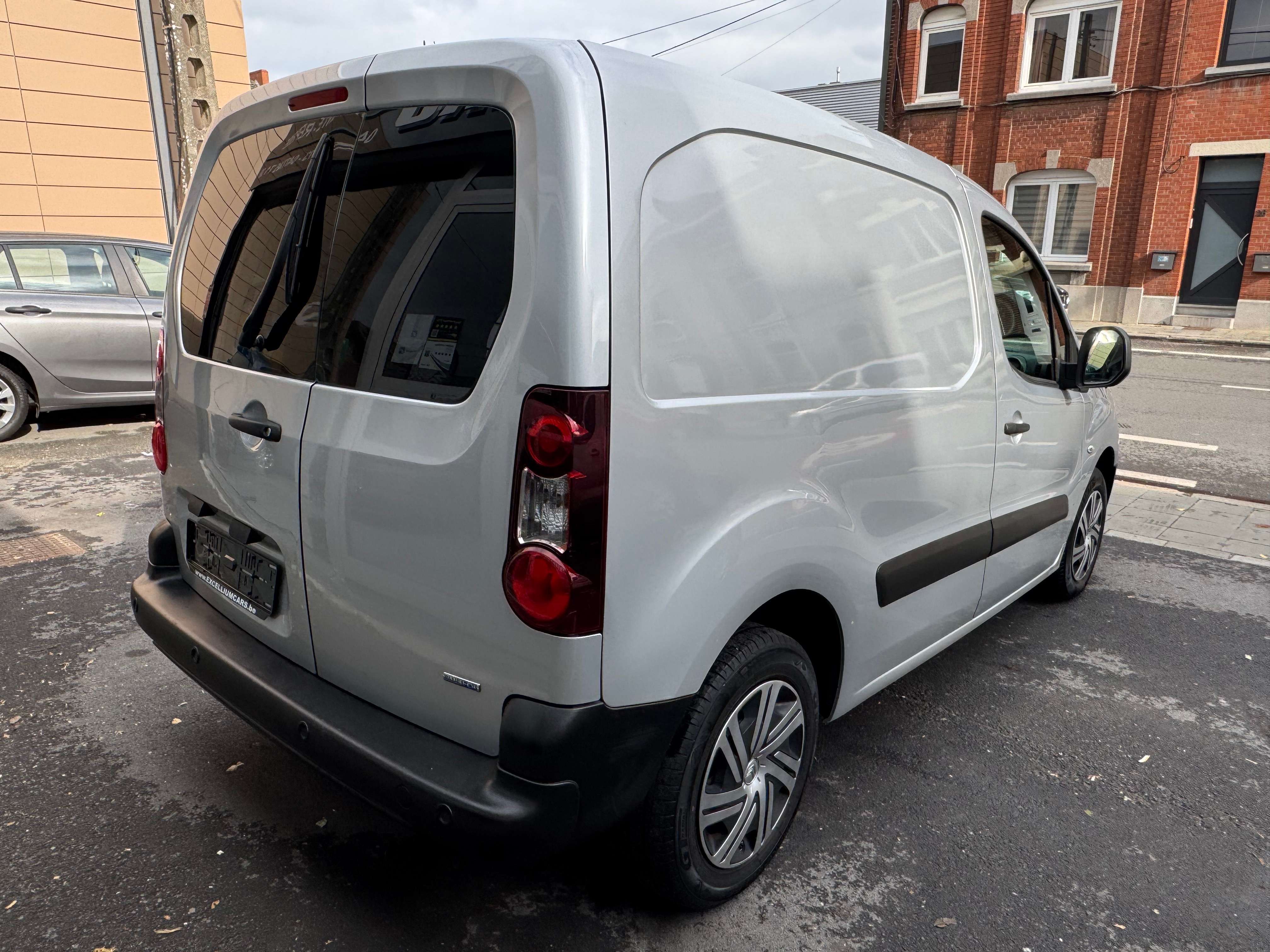 Peugeot Partner Utilitaire 1.6 BlueHDi Airco Gps 2Place RadarReclt