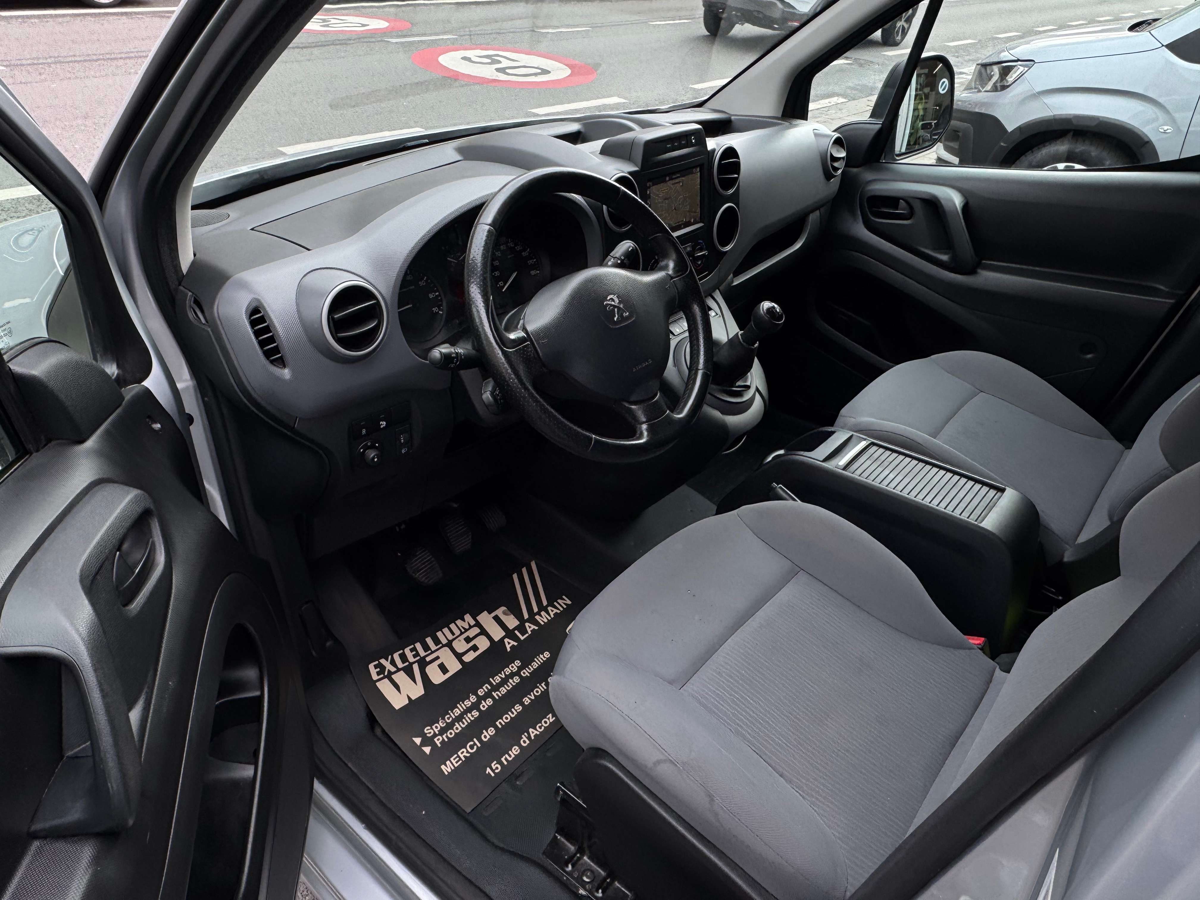 Peugeot Partner Utilitaire 1.6 BlueHDi Airco Gps 2Place RadarReclt