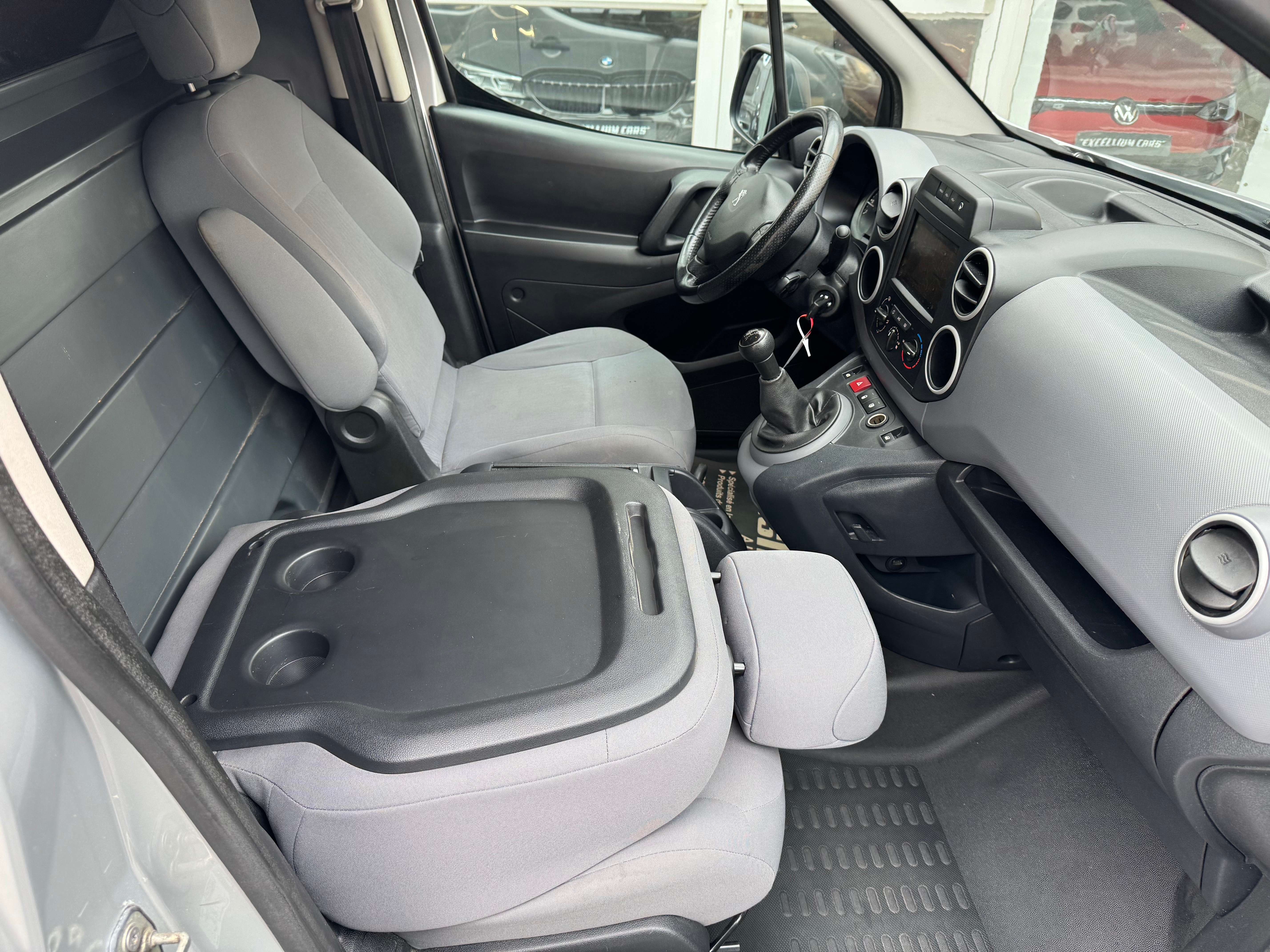 Peugeot Partner Utilitaire 1.6 BlueHDi Airco Gps 2Place RadarReclt