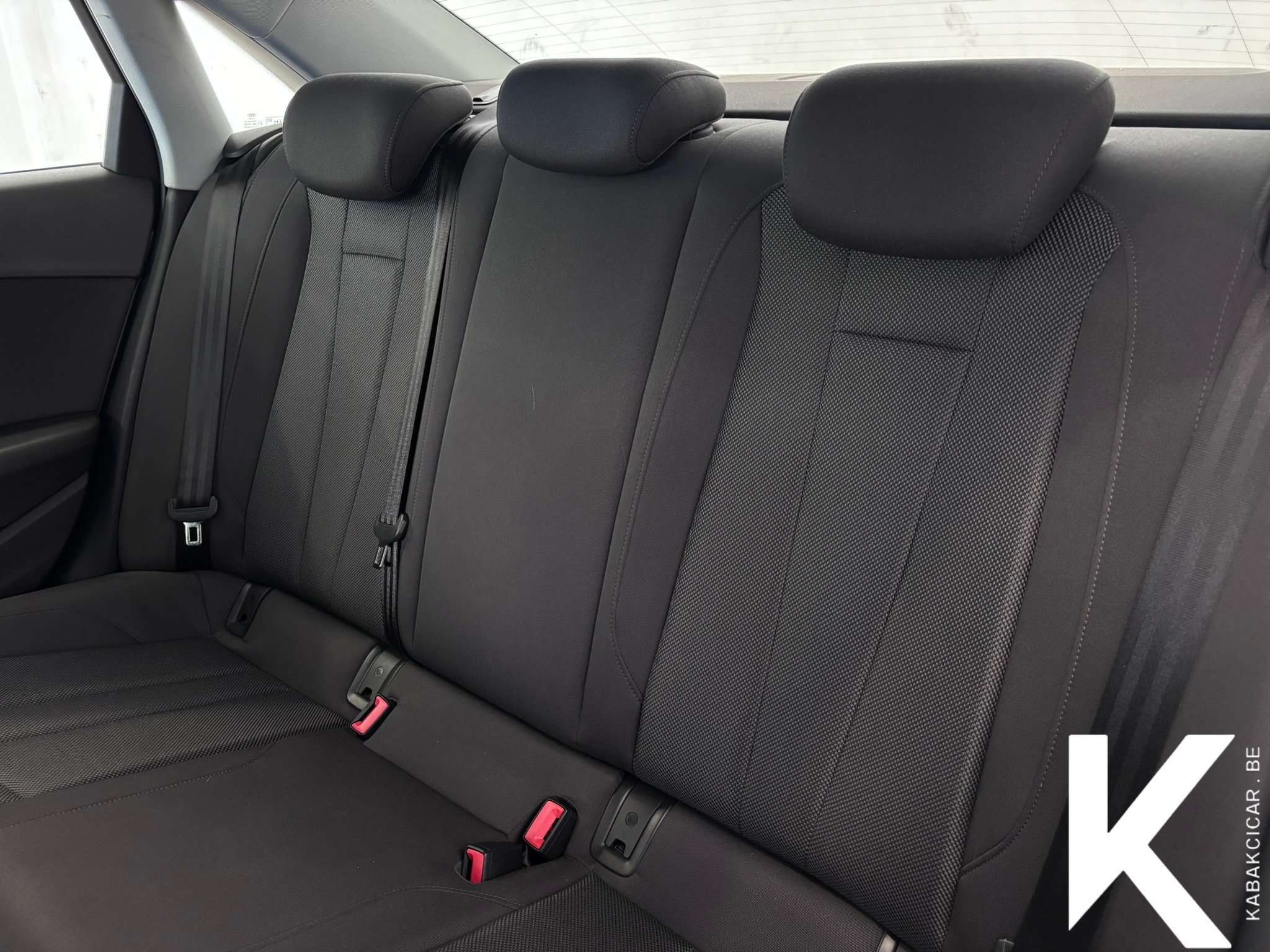Audi A4 2.0 TDi 136cv B.V S tronic//GPS/CAPTEURS/TEL/USB