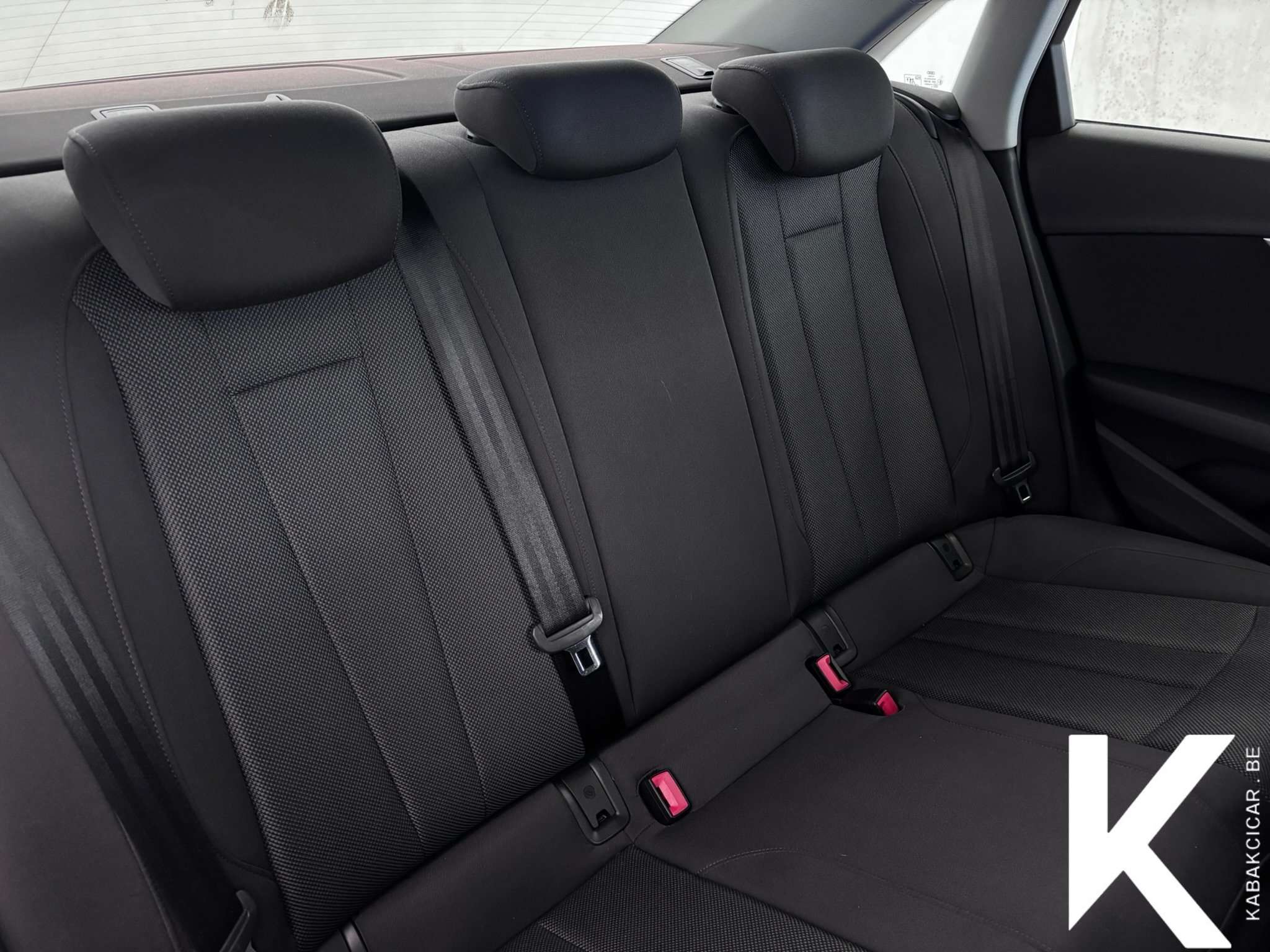 Audi A4 2.0 TDi 136cv B.V S tronic//GPS/CAPTEURS/TEL/USB