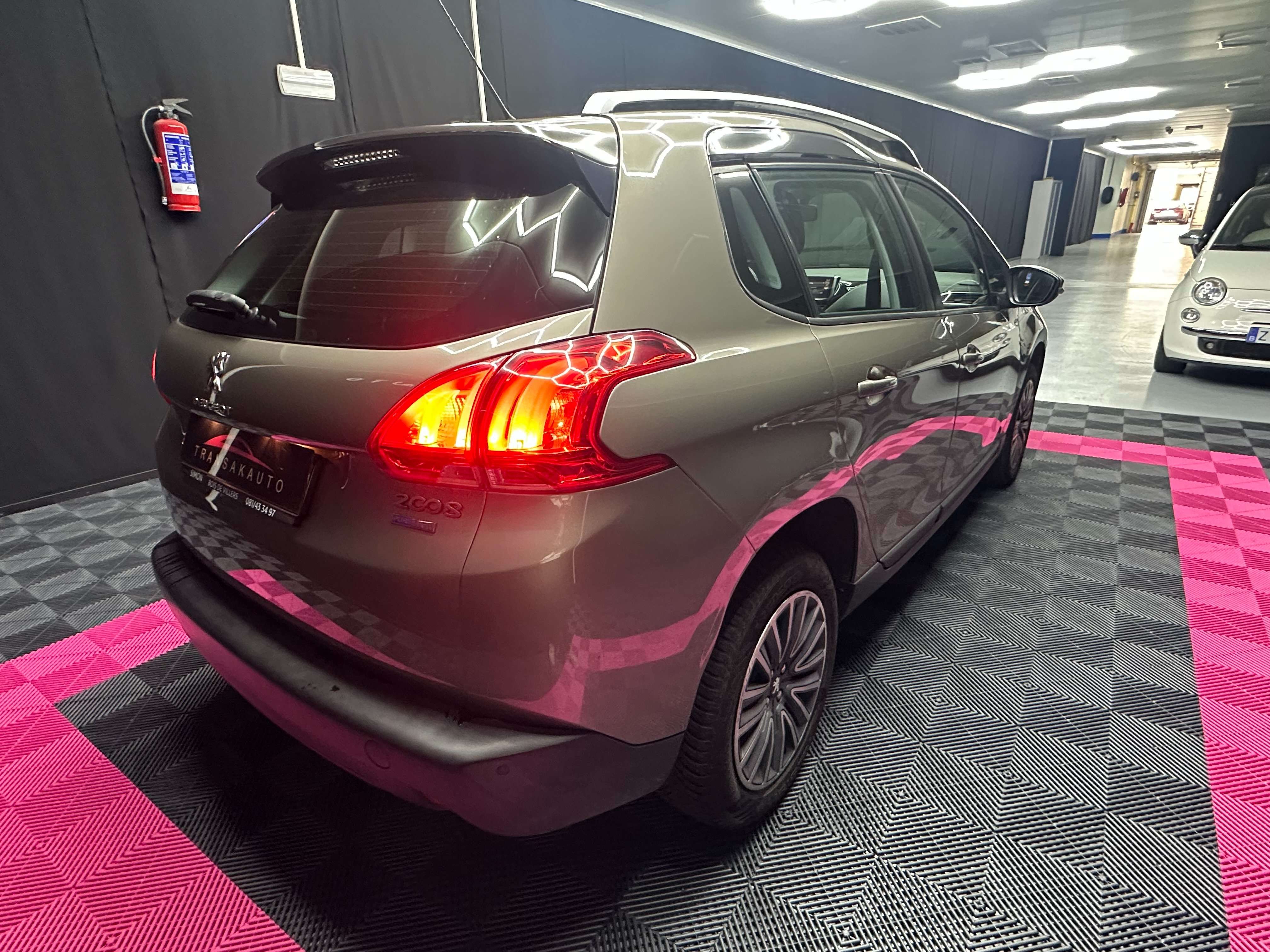 Peugeot 2008 Courroie changée/entretient/ Garantie 12 Mois