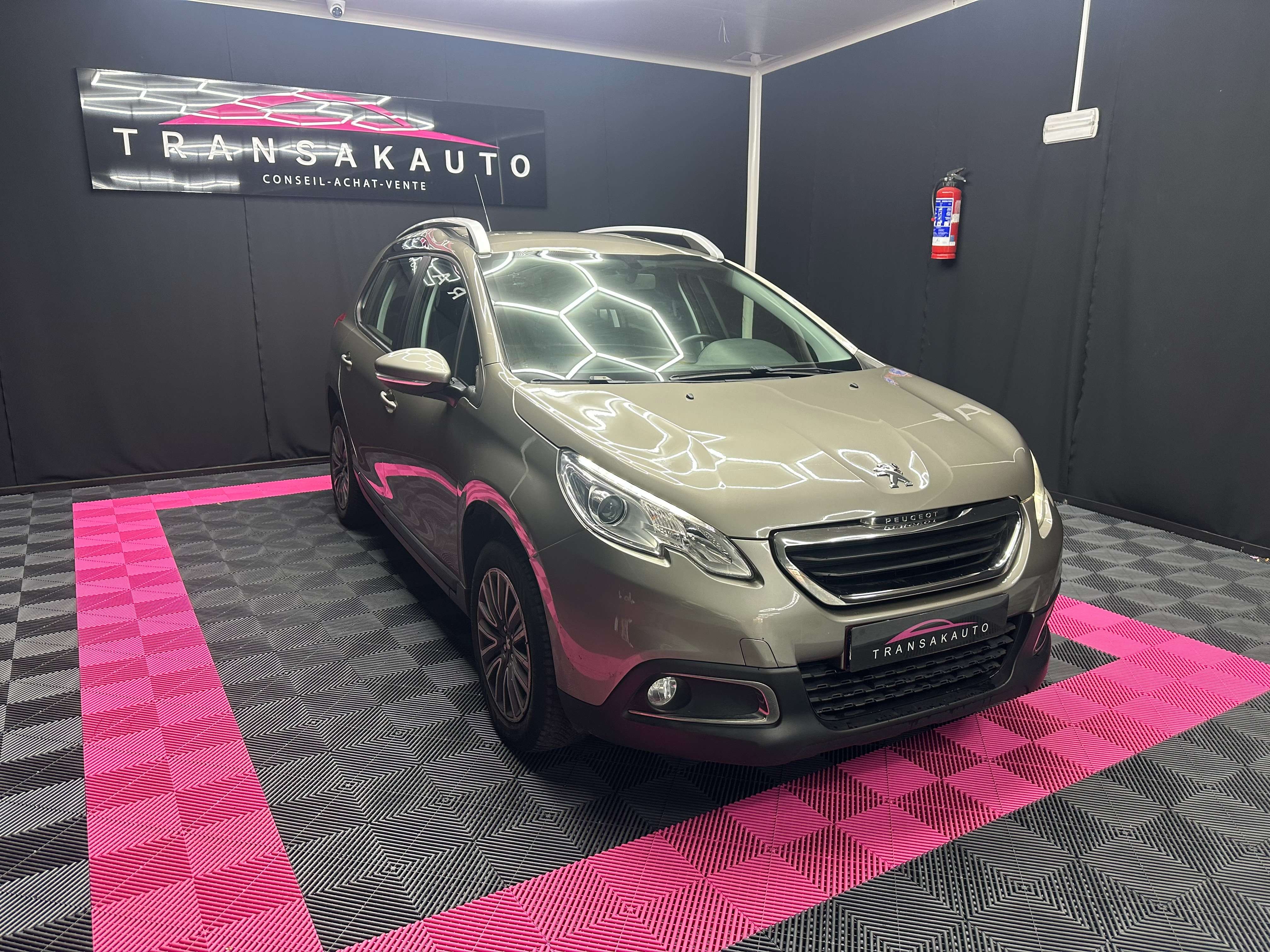 Peugeot 2008 Courroie changée/entretient/ Garantie 12 Mois