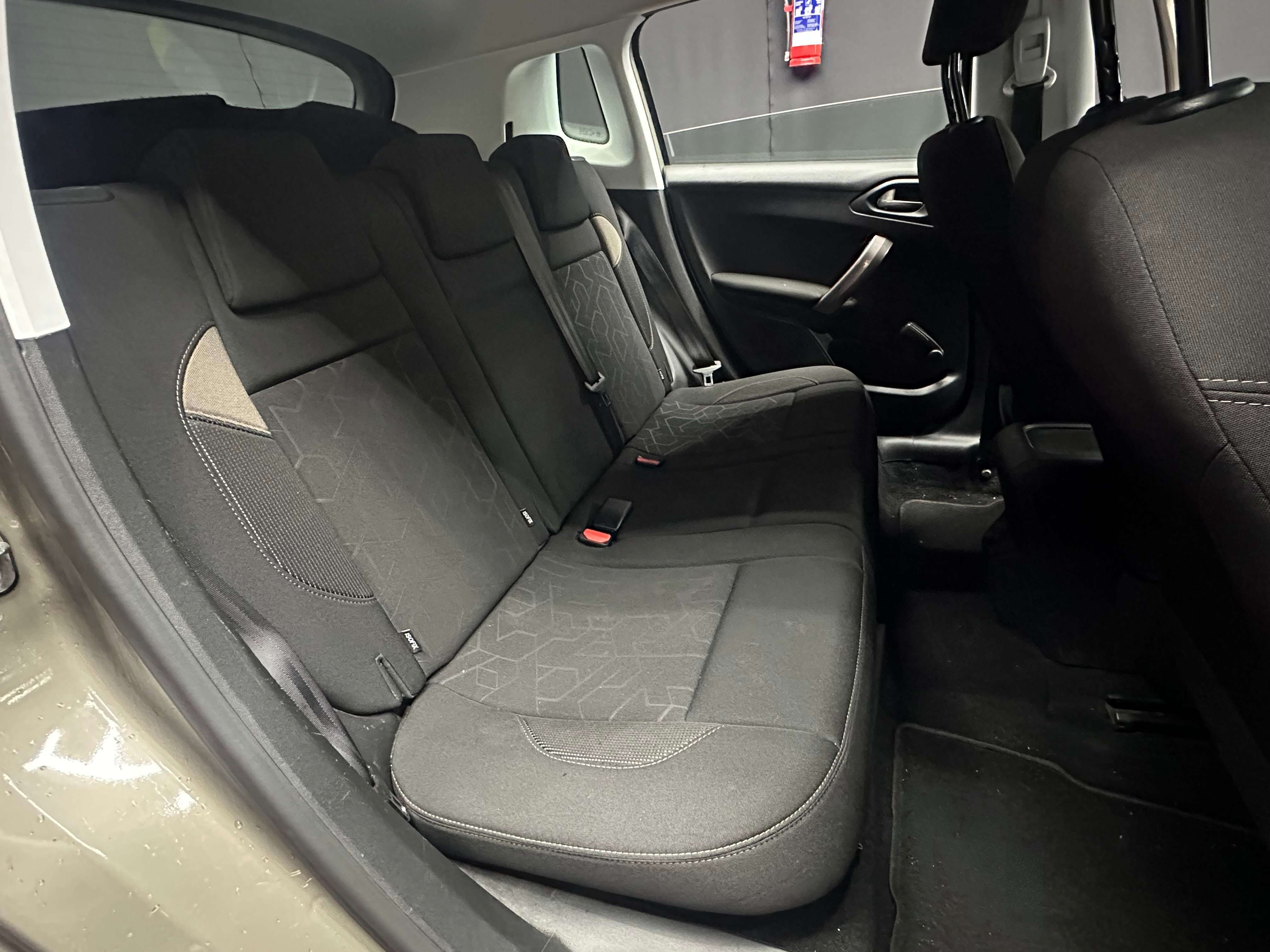 Peugeot 2008 Courroie changée/entretient/ Garantie 12 Mois