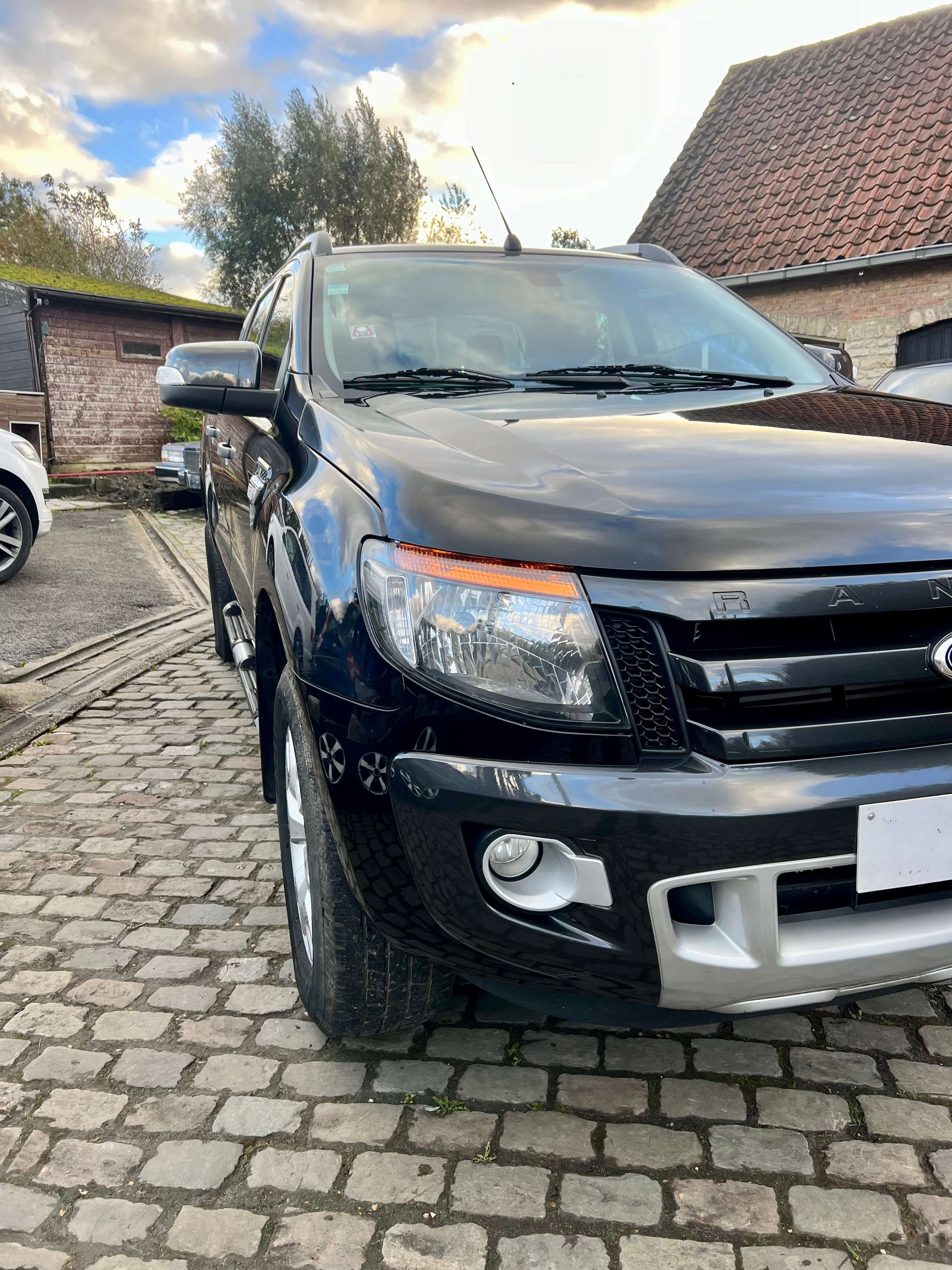 Ford Ranger 3.2 TDCi Limited moteur neuf et car-pass