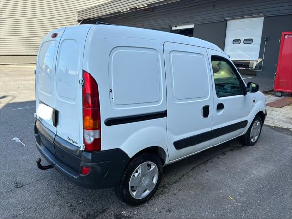Renault Kangoo Renault Kangoo 1.5 DCI Année 2004 248.000 Kms Distribution