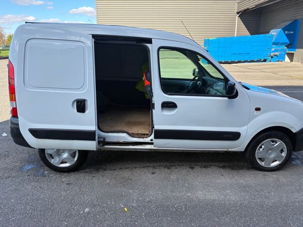 Renault Kangoo Renault Kangoo 1.5 DCI Année 2004 248.000 Kms Distribution
