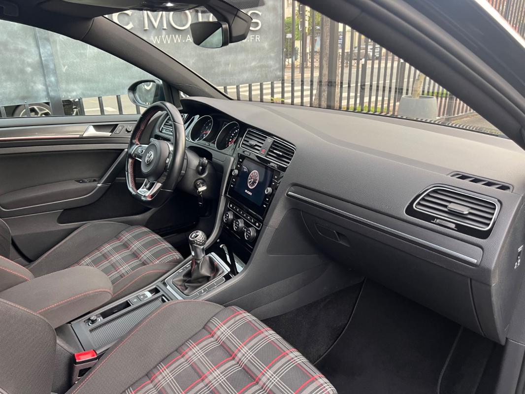 Volkswagen Golf VII GTI BVM 6 230 Ch