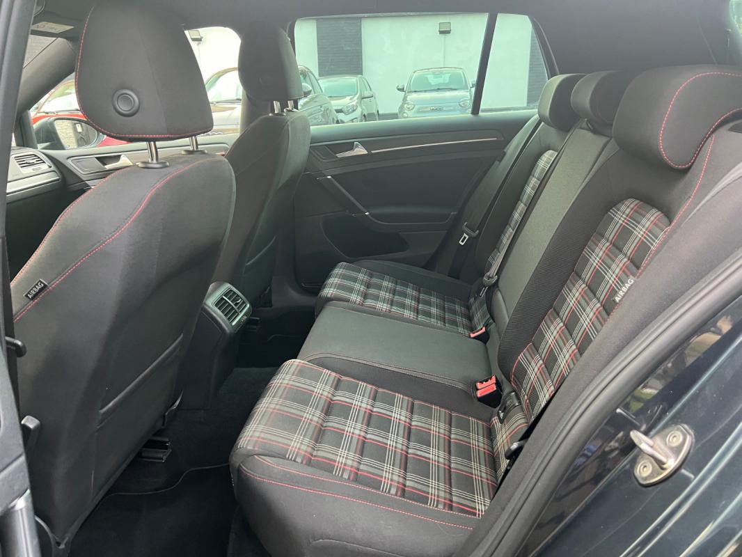 Volkswagen Golf VII GTI BVM 6 230 Ch