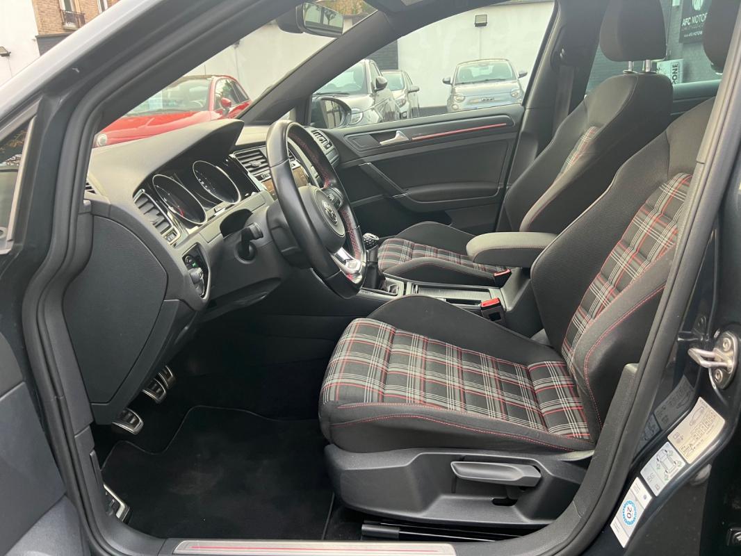 Volkswagen Golf VII GTI BVM 6 230 Ch
