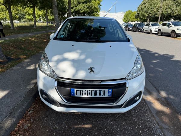 Peugeot 208 82cv, CarPlay, Courroie de Distribution neuve