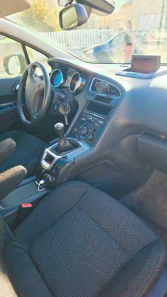 Peugeot 5008 peugeot 5008 C.T OK