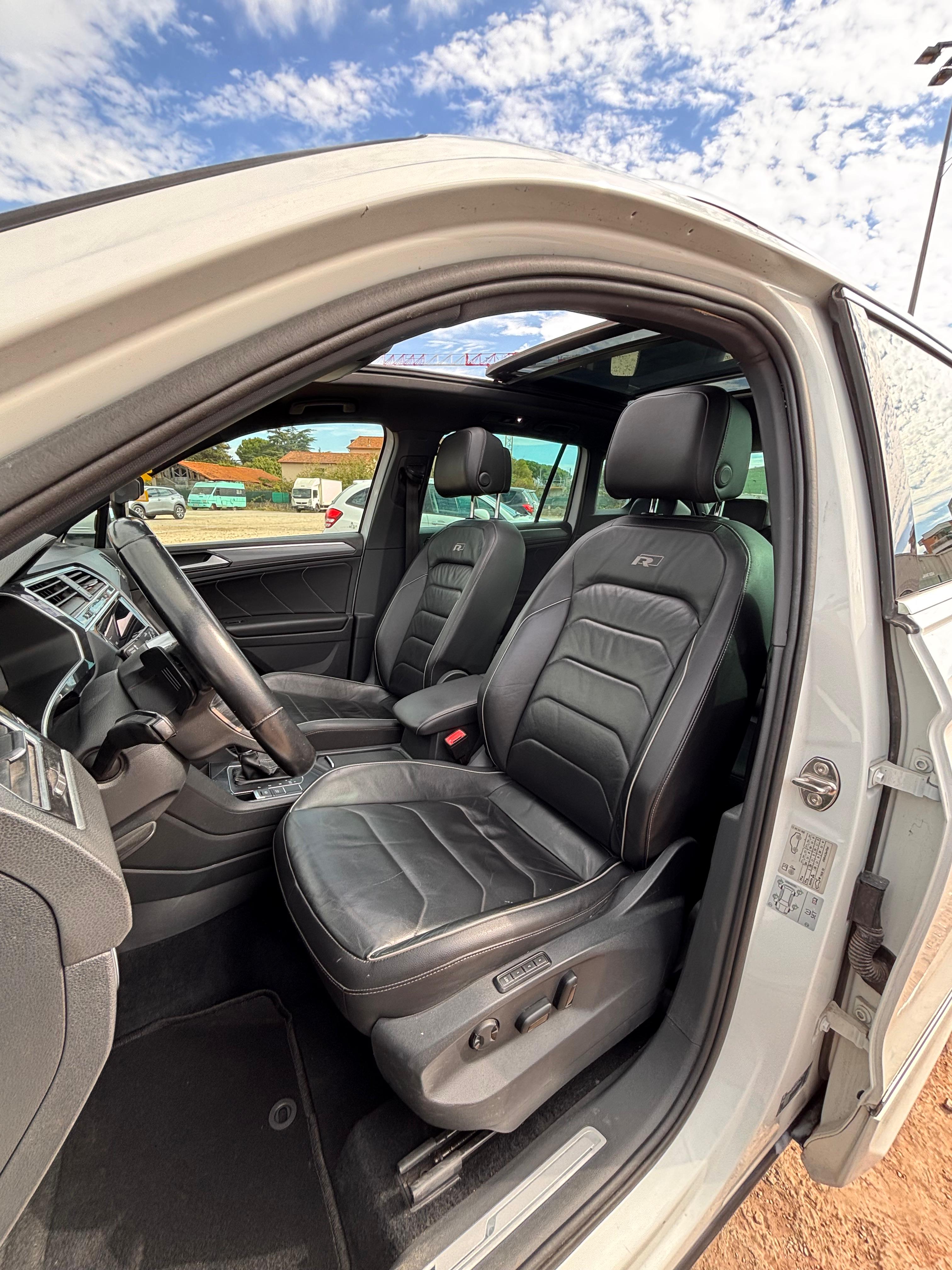 Volkswagen Tiguan II (2) 2.0 TDI 150 R-LINE EXCLUSIVE 4MOTION DSG7