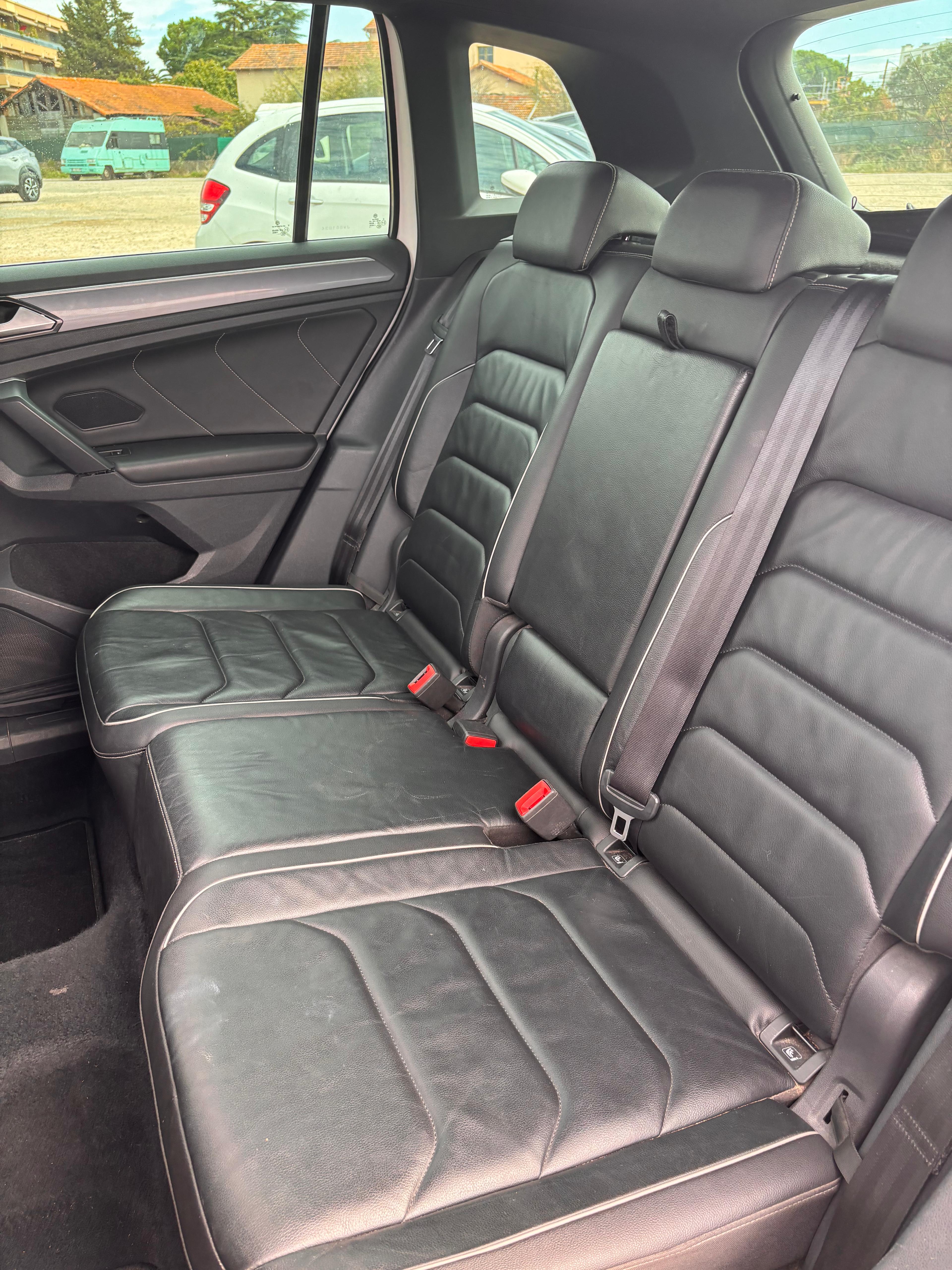 Volkswagen Tiguan II (2) 2.0 TDI 150 R-LINE EXCLUSIVE 4MOTION DSG7