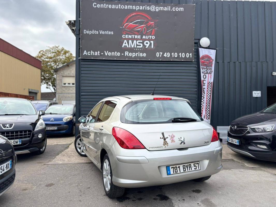 Peugeot 308 1.6 HDi90 Premium 5p