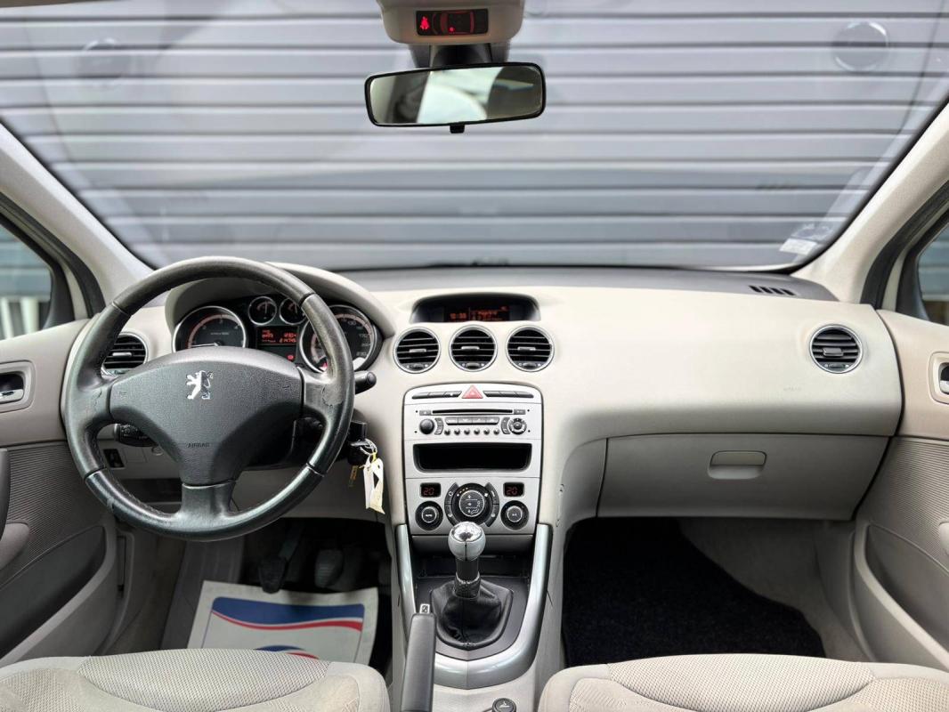 Peugeot 308 1.6 HDi90 Premium 5p