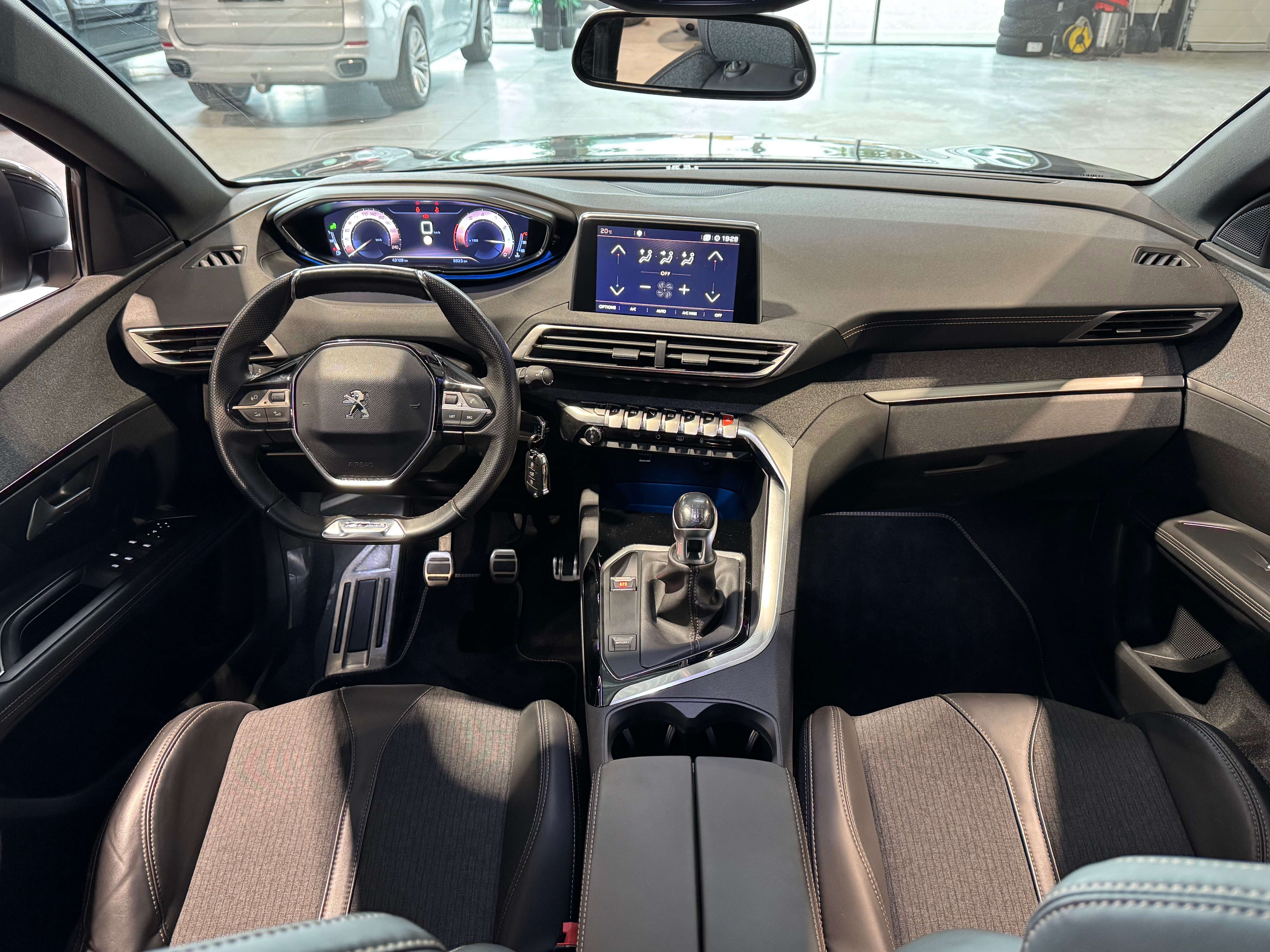 Peugeot 3008 ✅3008 -GT Line-56600km-nouvelle distribution✅