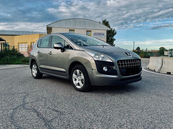 Peugeot 3008 équipe handicapée