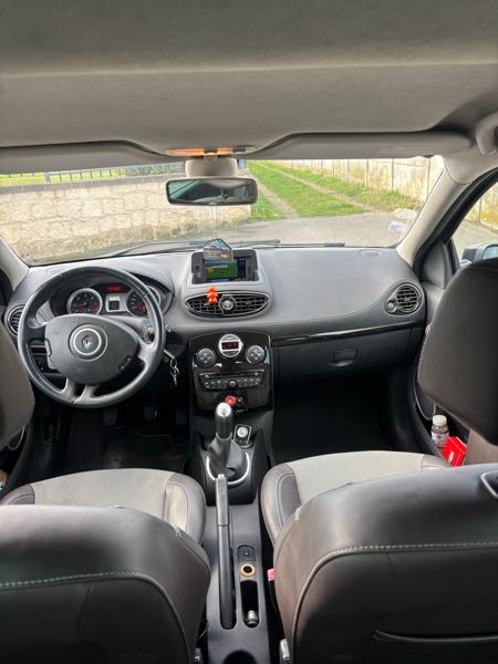 Renault Clio III (2) 1.5 DCI 90 XV DE FRANCE 5P ECO2 EURO5