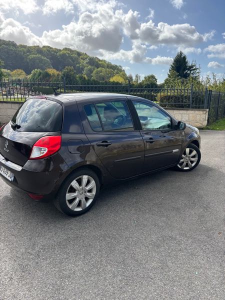 Renault Clio III (2) 1.5 DCI 90 XV DE FRANCE 5P ECO2 EURO5