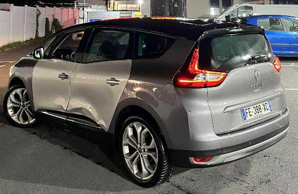 Renault Grand Scenic IV 1.7 DCI 120 BLUE INTENS 7PL