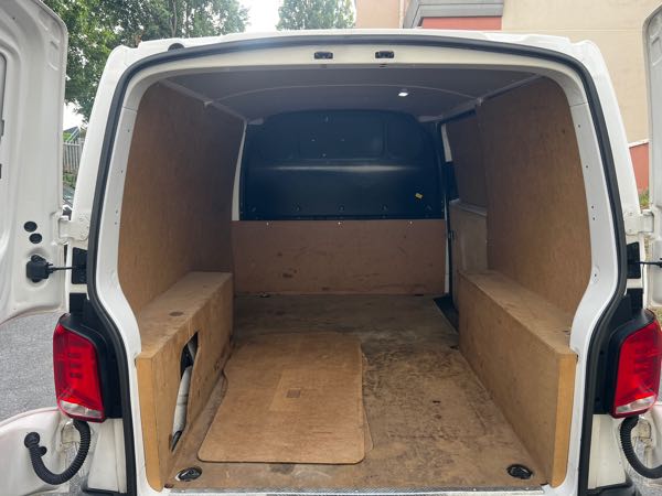 Volkswagen Transporter VI (2) 2.0 TDI 90 L1H1 BUSINESS