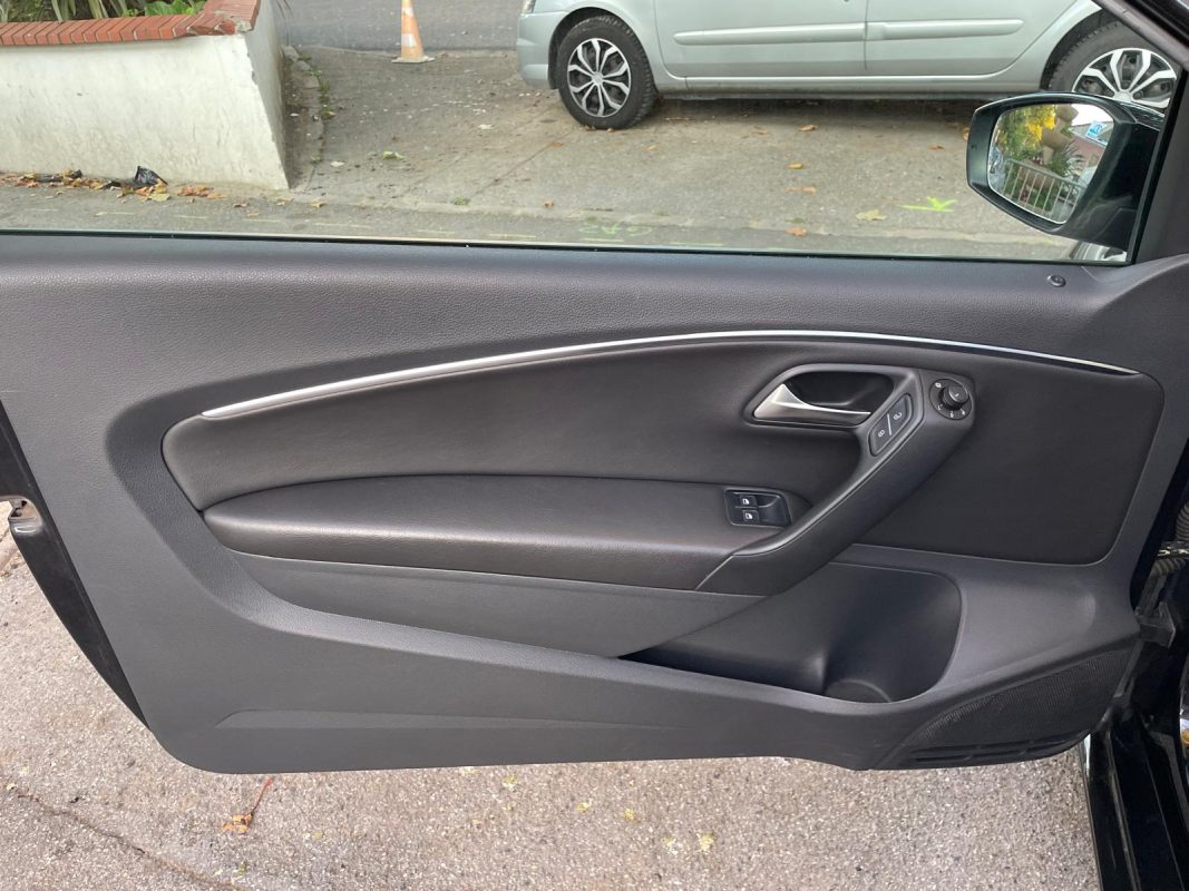 Volkswagen Polo V 1.4 TDI 105ch Sportline 3p