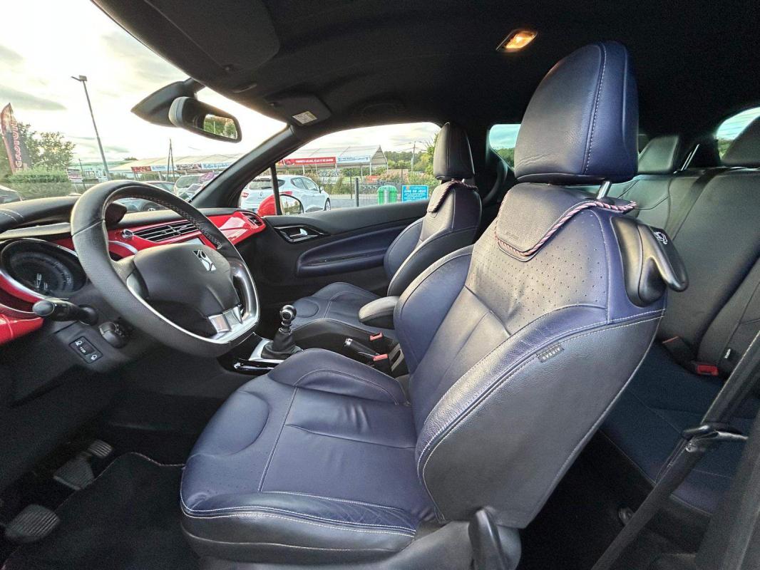 Ds 3 PureTech 130 S&S BVM6 Ines de la Fressange