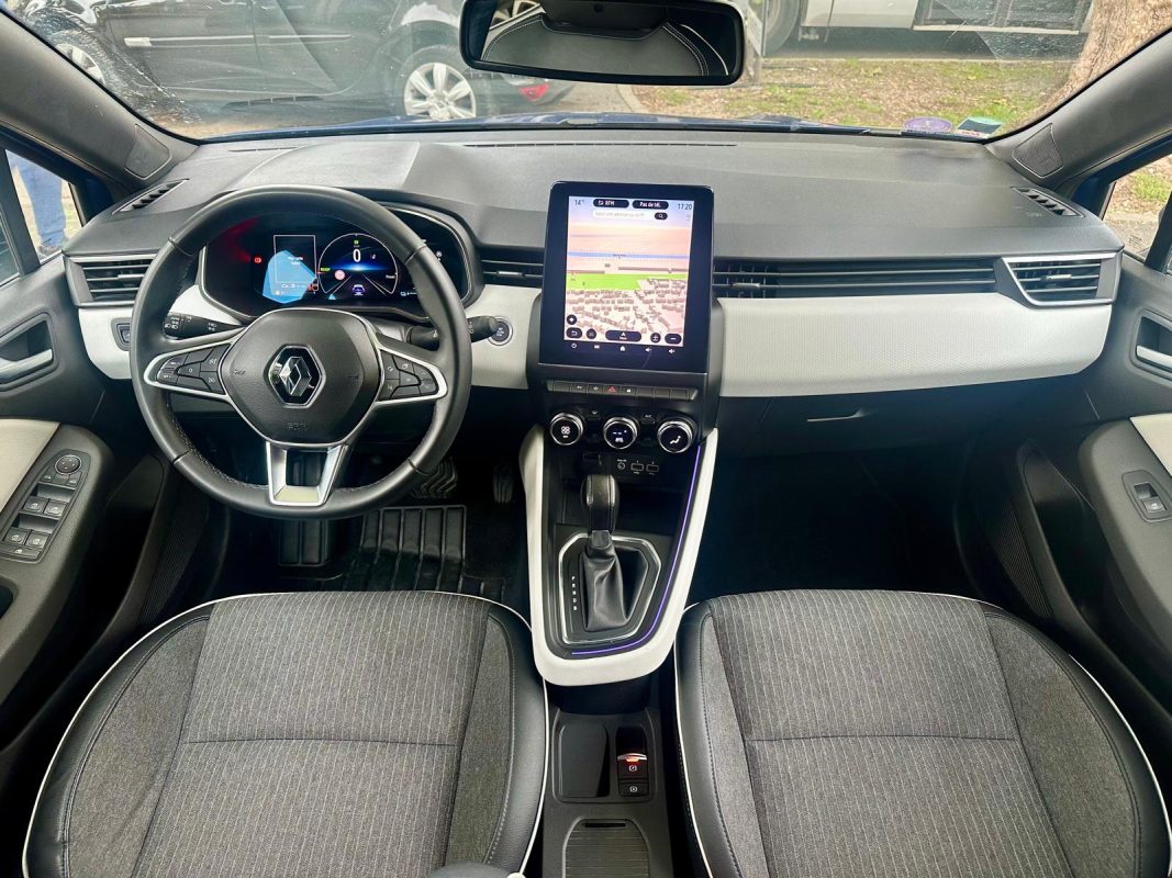 Renault Clio V 1.6 E-Tech full hybrid 145 **1ère MAIN**