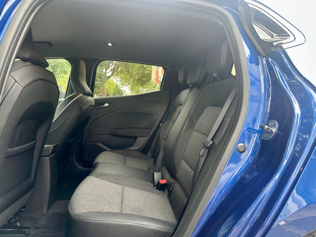 Renault Clio V 1.6 E-Tech full hybrid 145 **1ère MAIN**