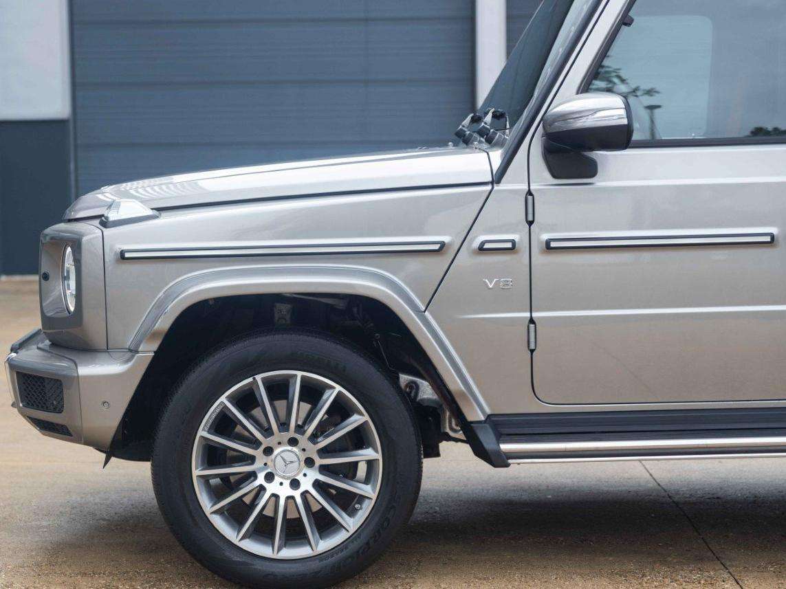 Mercedes-Benz G 500 AMG Line-ACC-LED-360